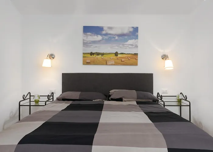 Beautiful Casa Noemi With Pool In Porec Βίλα Rakovci