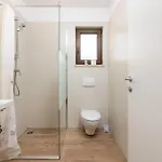 ヴィラ Beautiful Casa Noemi With Pool In Porec Rakovci