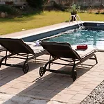 ヴィラ Beautiful Casa Noemi With Pool In Porec Rakovci