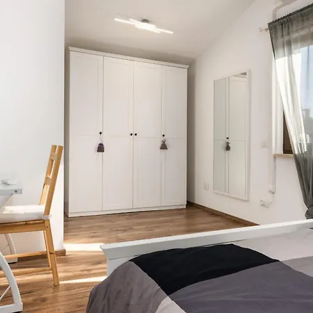 Beautiful Casa Noemi With Pool In Porec *